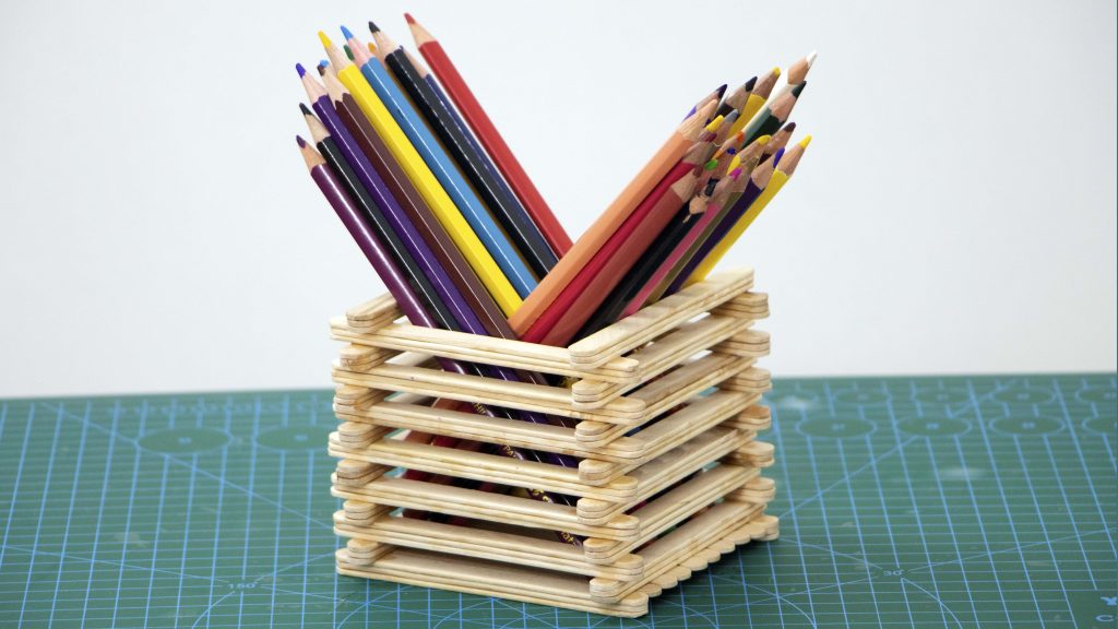 DIY Pen Stand