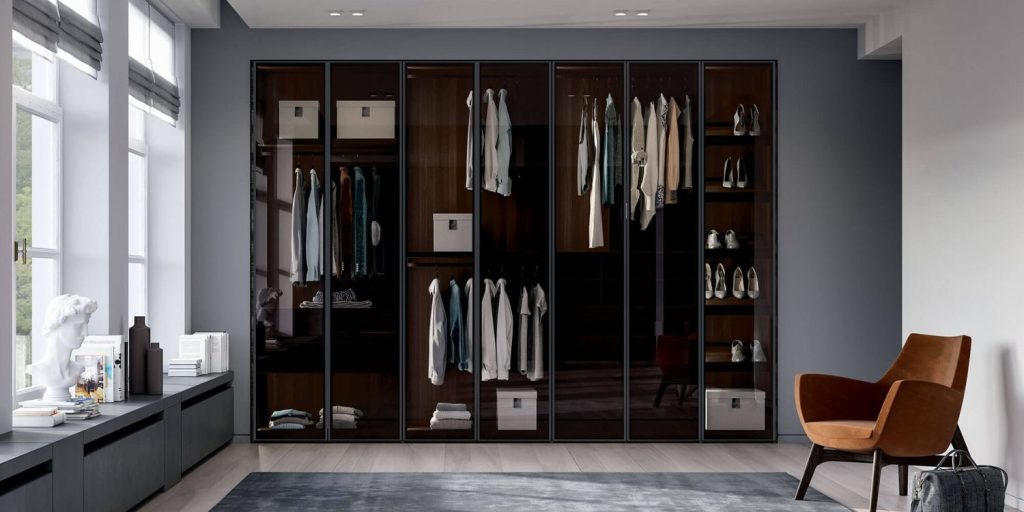 Floor to Ceiling Closet