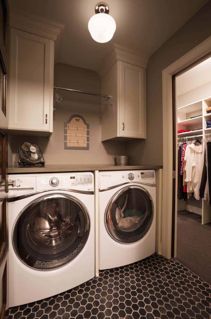 Master Closet Laundry'