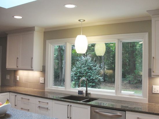 13 Gorgeous Kitchen Windows Over Sink for An Aesthetic Touch