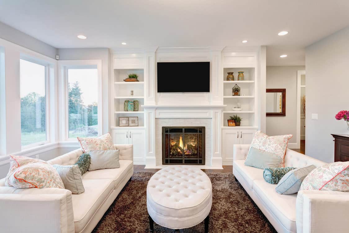 Tv Adorned Fireplace Mantel Decor